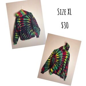 Gildan Multicolor Tie-Dye Hoodie